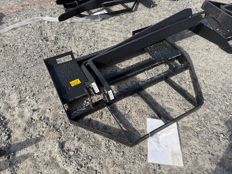 #22765-•-unused-mower-king-sa-48"-skid-steer-forks-image-3