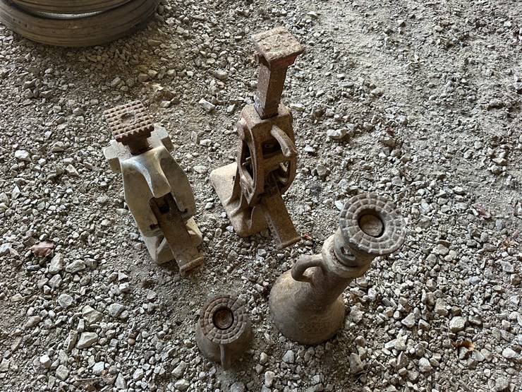 #35866-•-(2)-railroad-jacks-&-(2)-screw-jacks-image-14