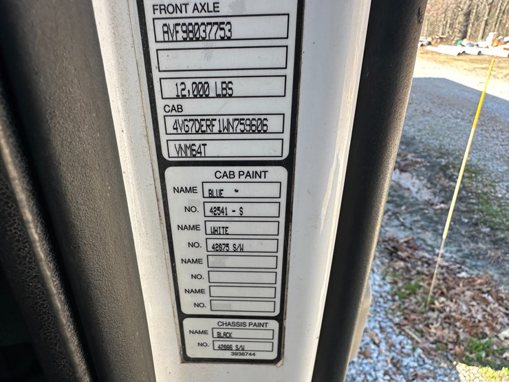 1998-volvo-vn-image-79