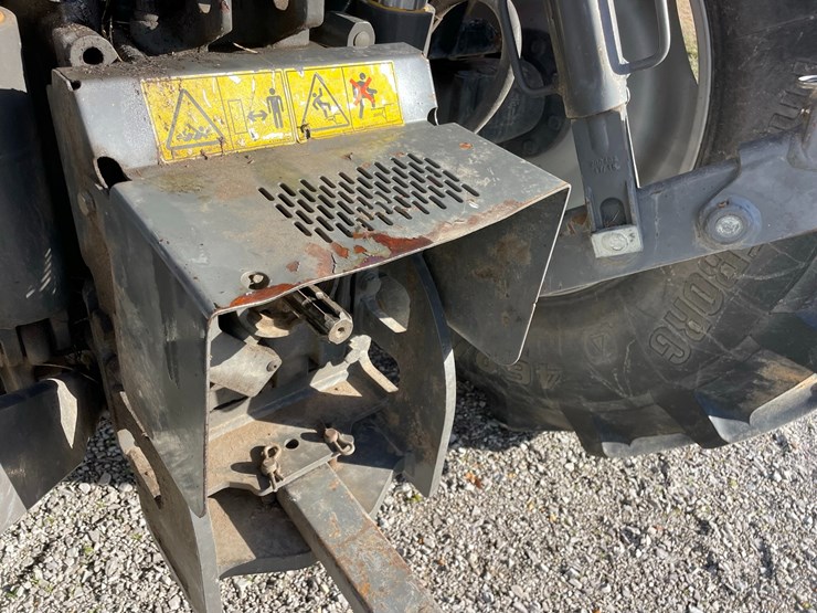 2018-massey-ferguson-4710-image-9