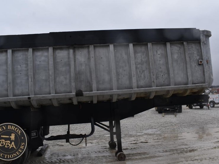 1967-fruehauf-end-dump-image-7