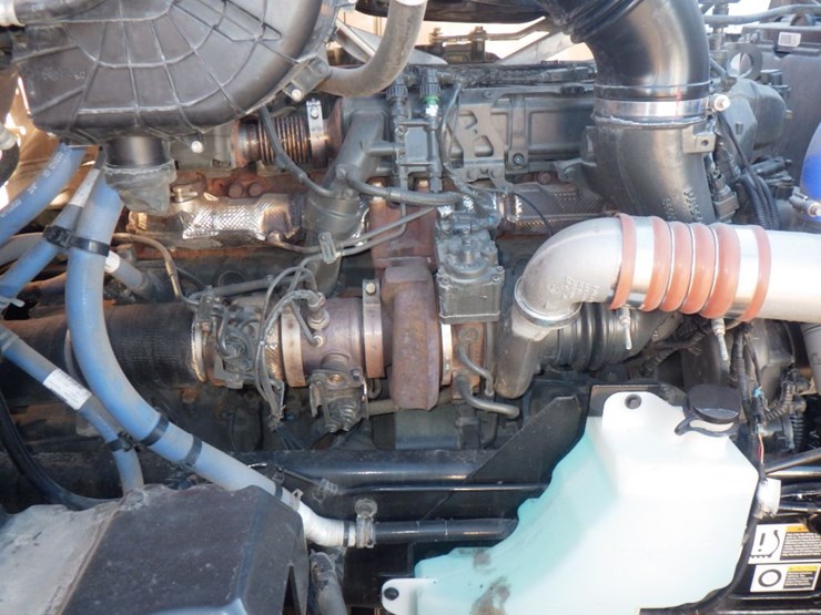 2024-kenworth-t680-image-25