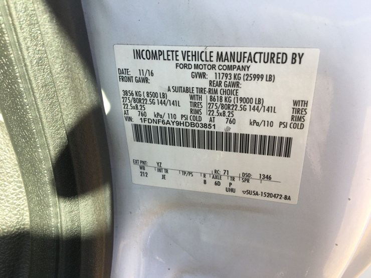 2017-ford-f650-image-13