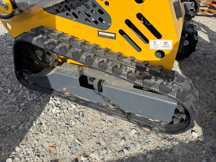 #87-•-unused-sdlanch-sdl60-stand-on-skid-steer-loader-a2510206404-inv#-35040-image-13