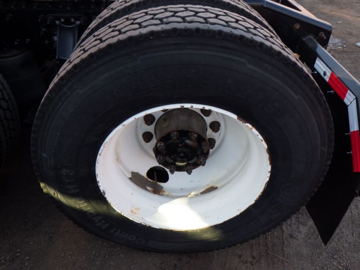 2020-mack-an64t-image-19