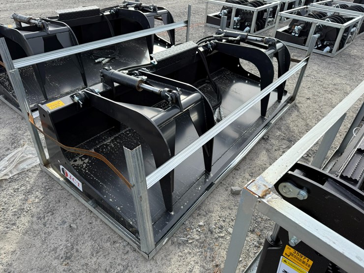 #2084-•-unused-jct-80"-skid-steer-grapple-bucketinv#-36013-image-2