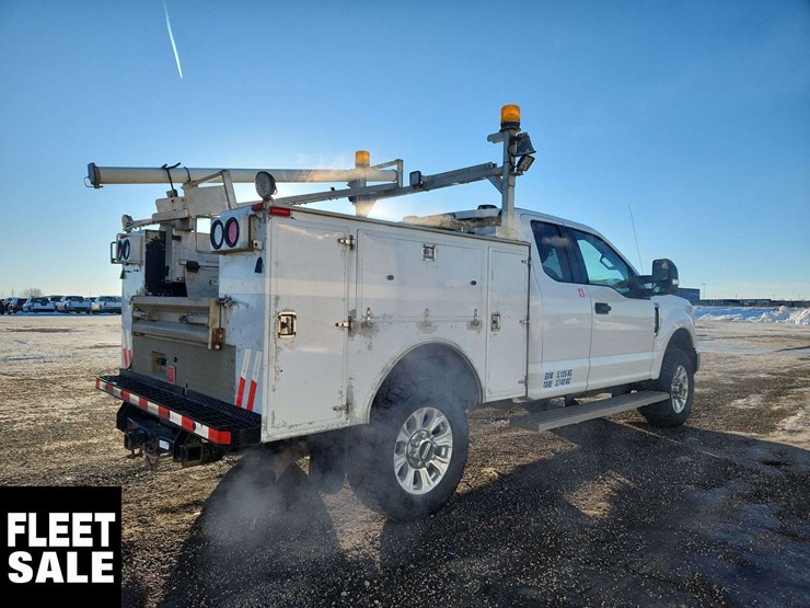 2021-ford-f350-image-4