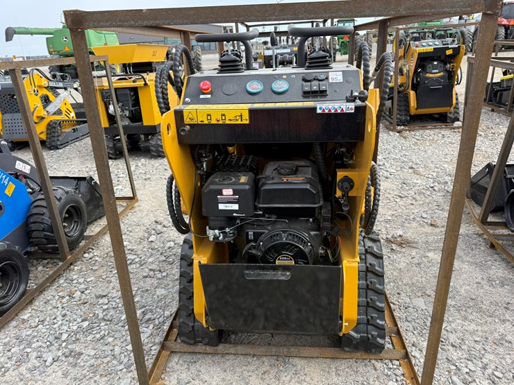 #84-•-unused-agt-mx-mrt14-stand-on-skid-steer-loader-mxmrt142025000994-inv#-35730-image-4