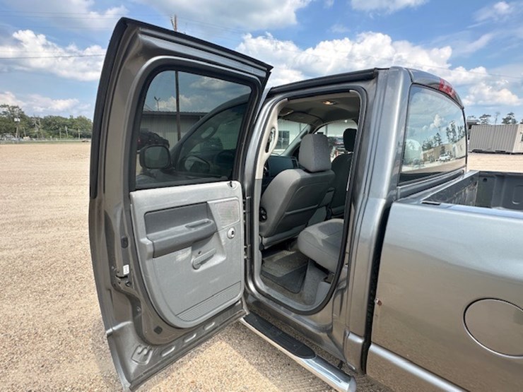 2006-dodge-ram-1500-image-21