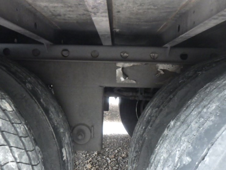 2012-utility-3000r-image-12