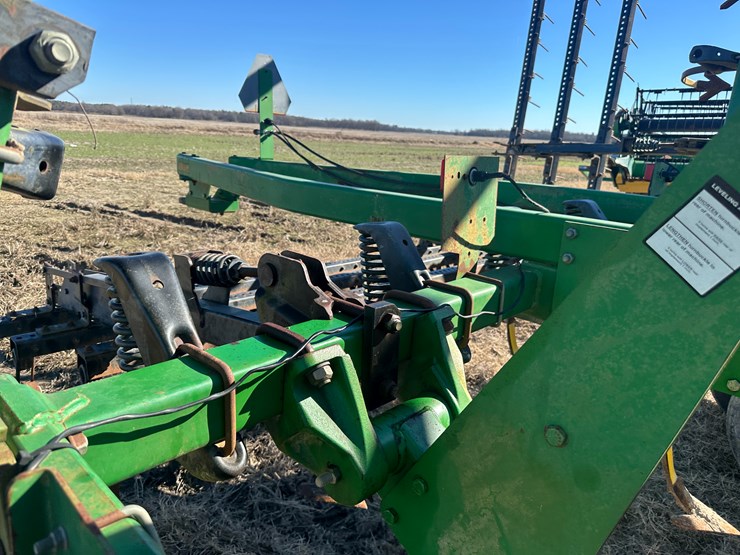 john-deere-27-image-61