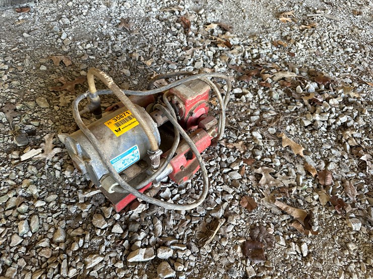 #35871-•-fertilize-&-chemical-injection-pump-for-center-pivot-image-2