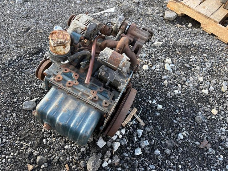 kubota-d1105-diesel-engine-image-2