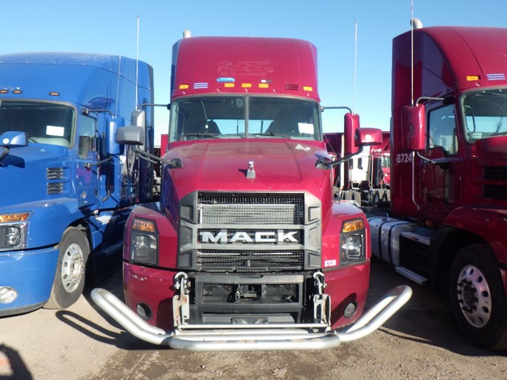 2020-mack-an64t-image-2