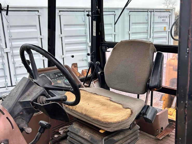 john-deere-310d-image-25