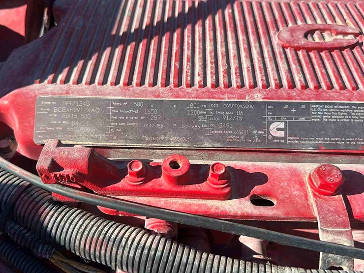 2012-peterbilt-367-image-13