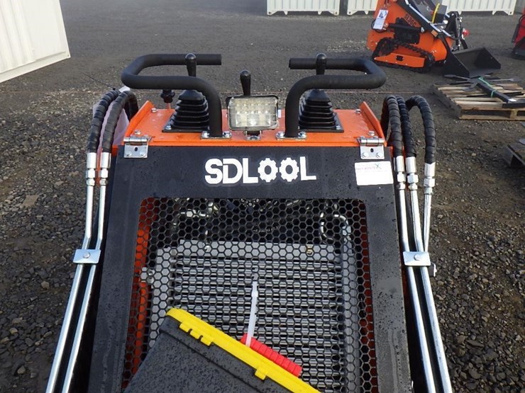 2025-sdlool-36c-skid-steer-tracked-loader-image-11