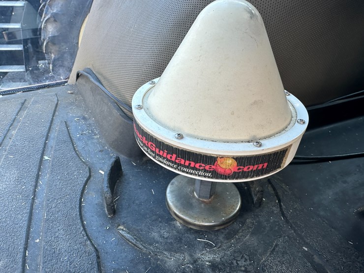 #35799-•-2004-case-mx285-tractor-image-66