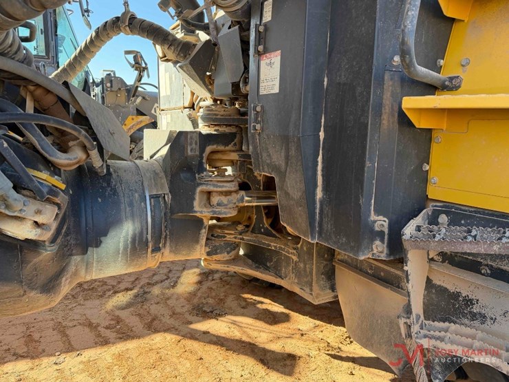 2019-komatsu-hm400-5-image-28