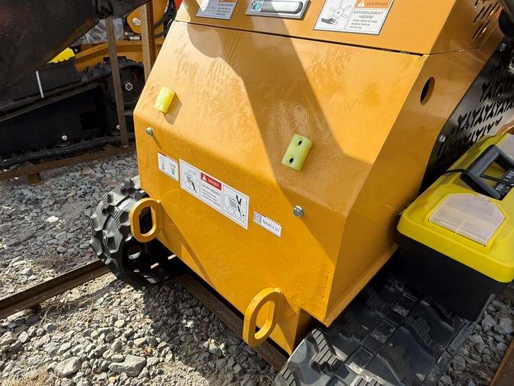 #82-•-unused-agt-mx-crt23-stand-on-tracked-loader-mxcrt232025j00637-inv#-35702-image-16