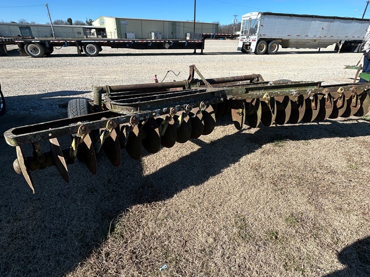 12-john-deere-12-image-3