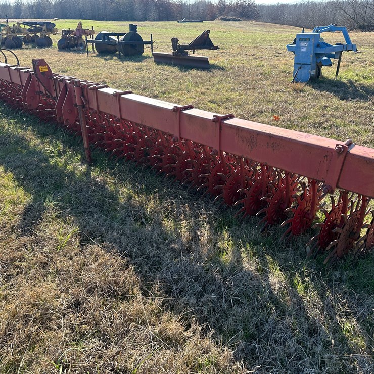#35832 • 21' Rotary Hoe
