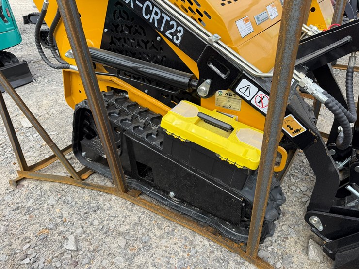 #83-•-unused-agt-mx-crt23-stand-on-tracked-loader-mxcrt232025j00636-inv#-35701-image-28