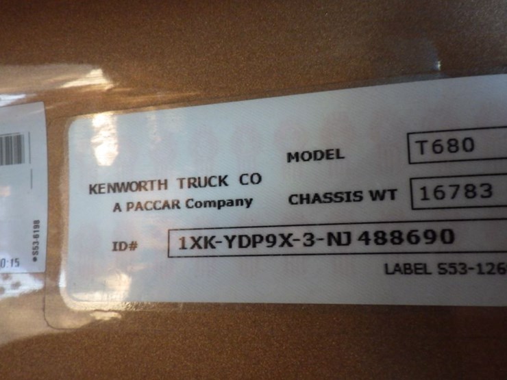 2022-kenworth-t680-image-21