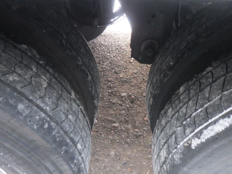 2017-utility-3000r-image-14