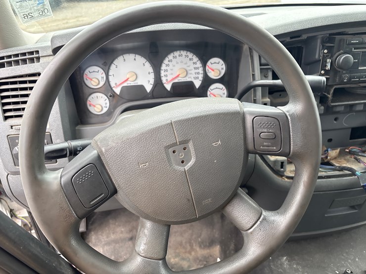 2009-dodge-ram-2500-image-10