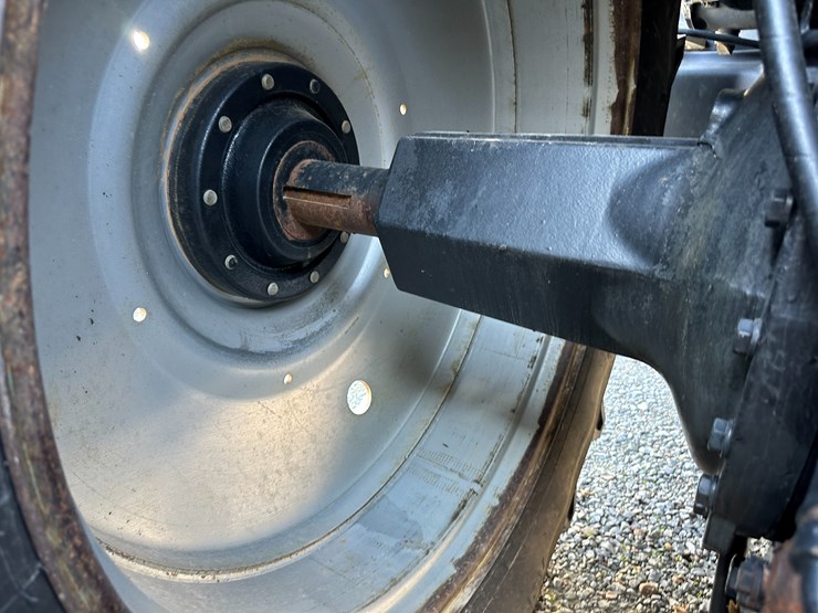 #35799-•-2004-case-mx285-tractor-image-18