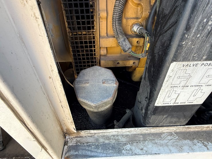 2007-caterpillar-xq20-image-28