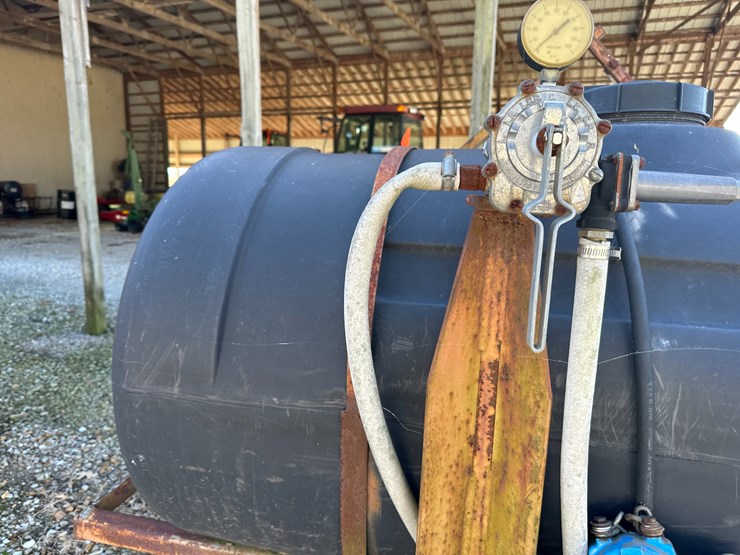 #35802-•-200-gallon-22'-3pt-sprayer-image-10