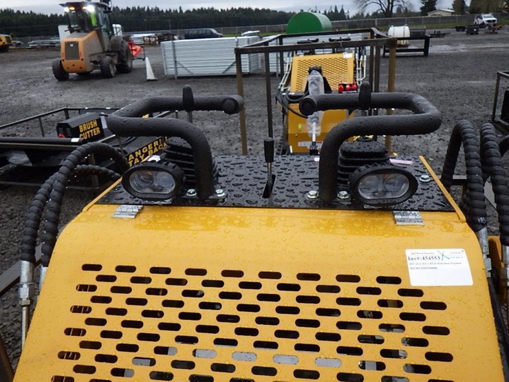 2025-agt-mx-crt23-skid-steer-tracked-loader-image-11