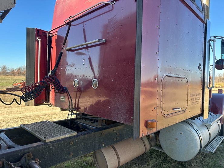 1997-caterpillar-10-image-47