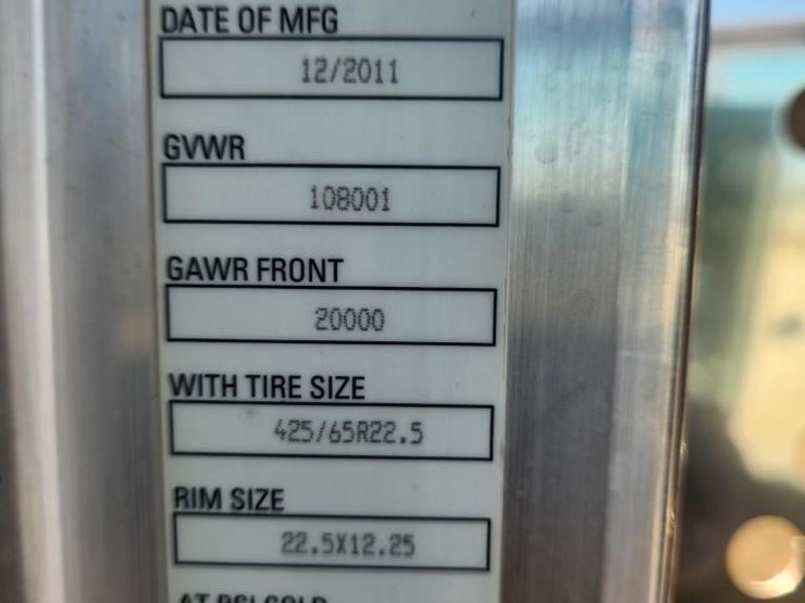 2012-kenworth-t800-image-19