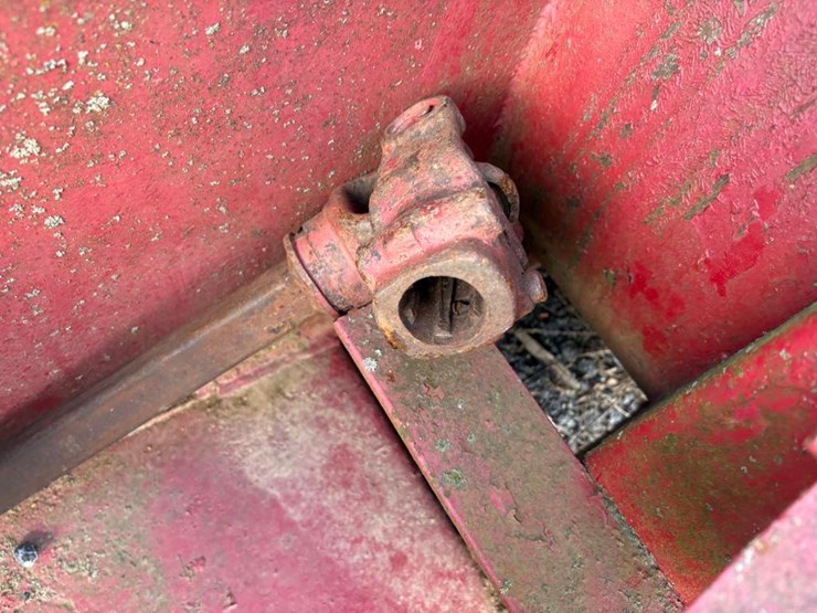 mckee-snowblower-image-4