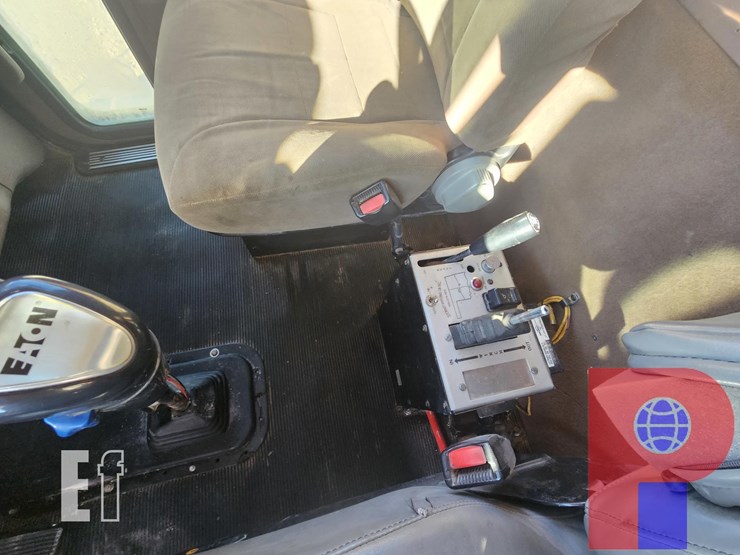 2007-peterbilt-378-image-8