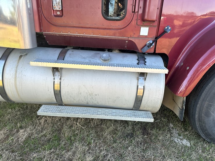 1997-caterpillar-10-image-42