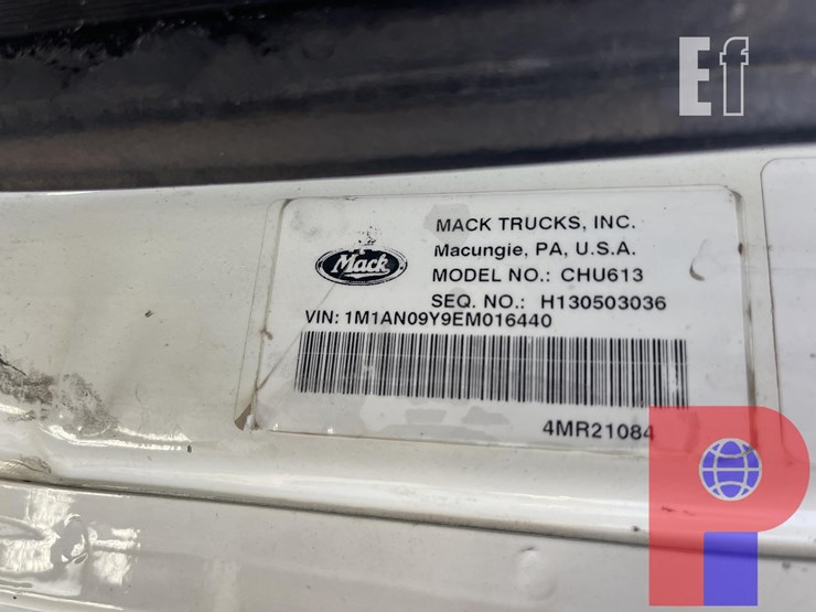 2014-mack-pinnacle-chu613-image-17