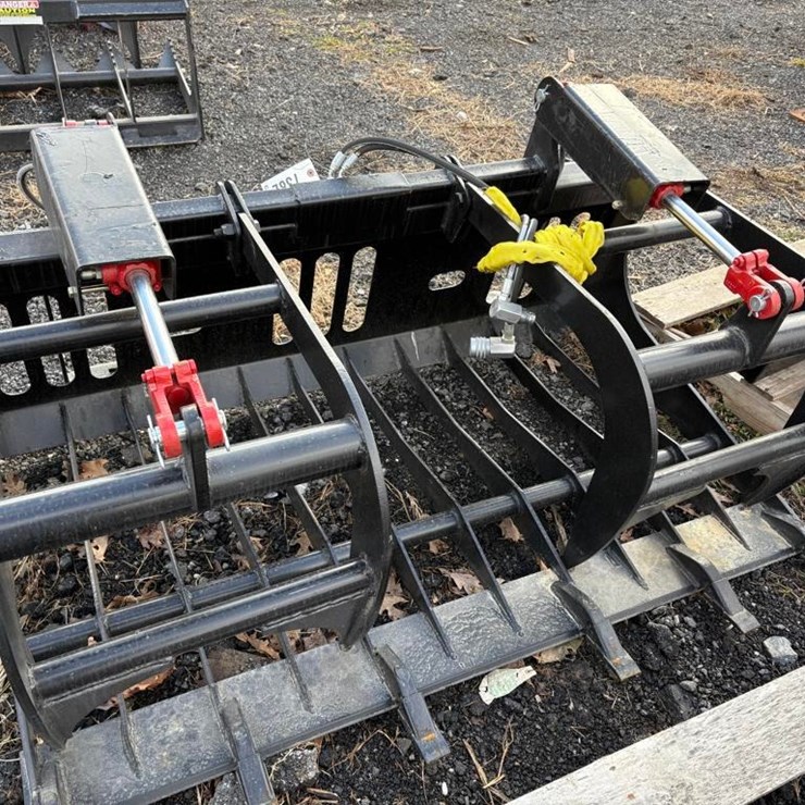 60in Skid Loader Grapple Bucket