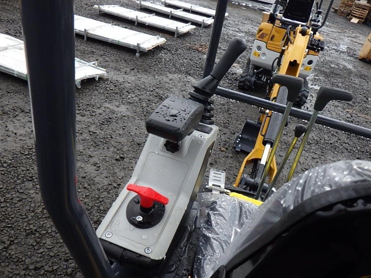 2025-sdlanch-sdle18p-hydraulic-excavator-image-24