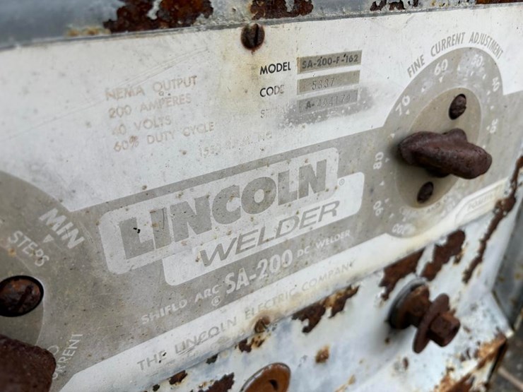 lincoln-sa-200-welder-image-5