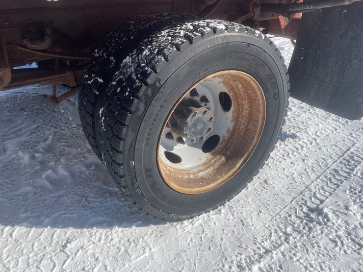 2009-ford-f450-image-19