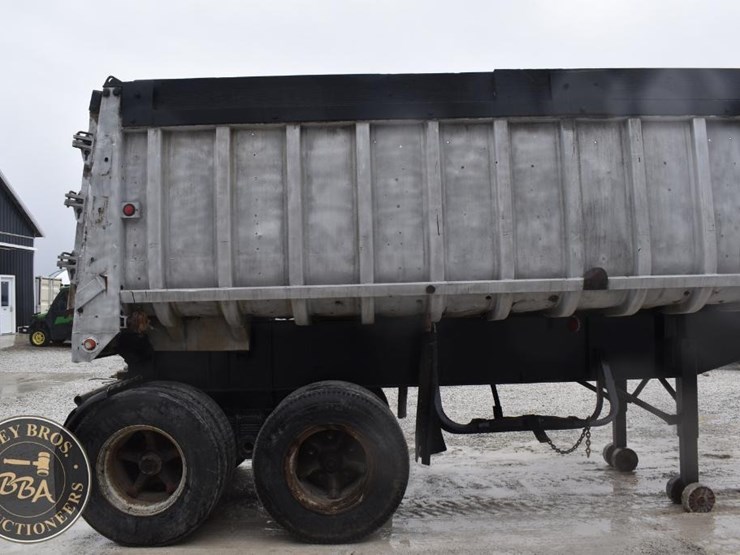 1967-fruehauf-end-dump-image-6