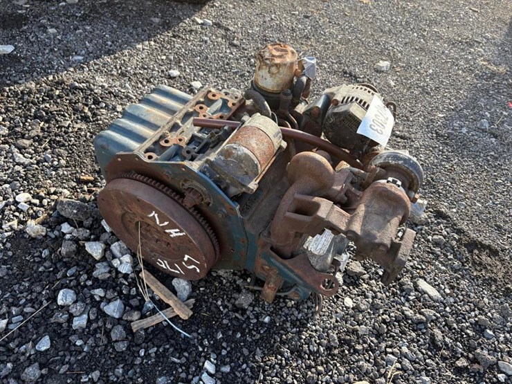 kubota-d1105-diesel-engine-image-1