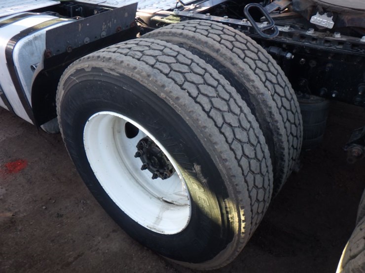 2020-mack-an64t-image-11