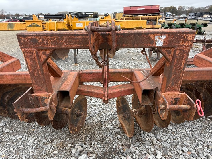 international-490-image-2