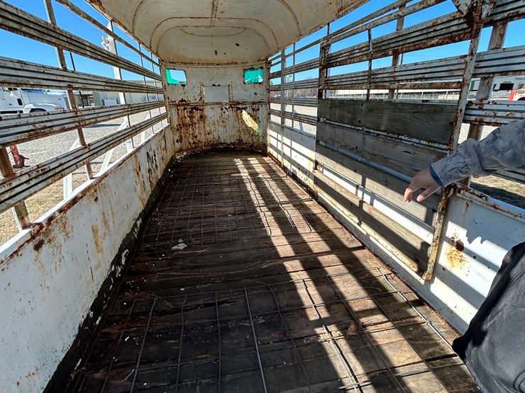 #37620-•-hale-16’-t/a-steel-live-stock-trailer-image-3