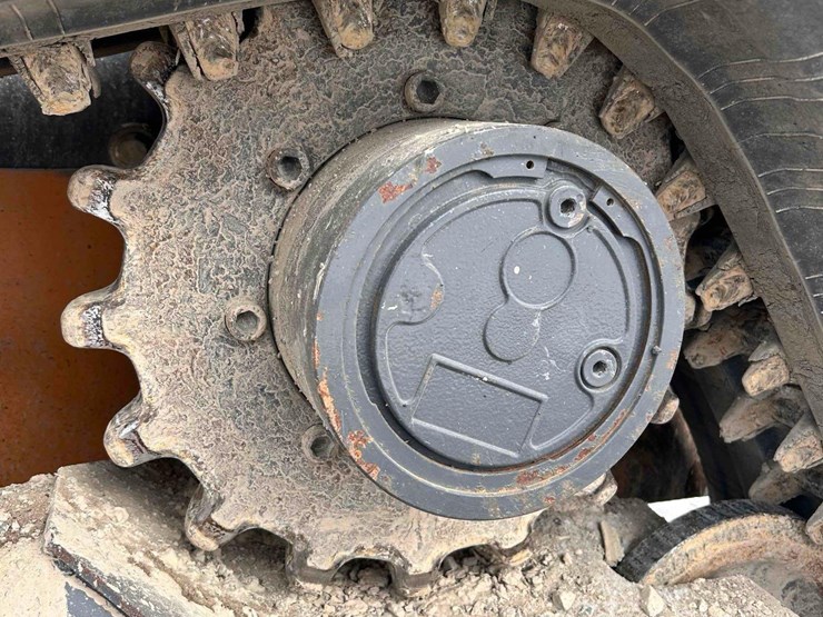 2021-case-tv450b-image-11